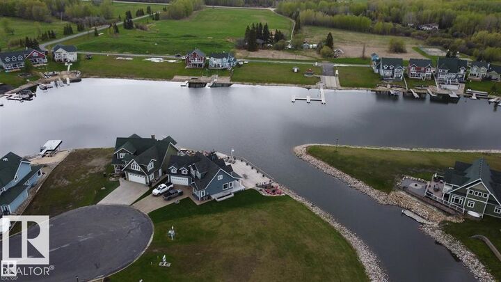 Property Photo:  28 Sunset Harbour  AB T0C 0V0 
