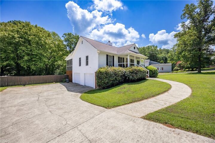 Property Photo: 31 McWhorter Street GA 30143