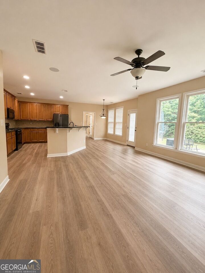 Property Photo: 945 Grand Ivey Place GA 30019