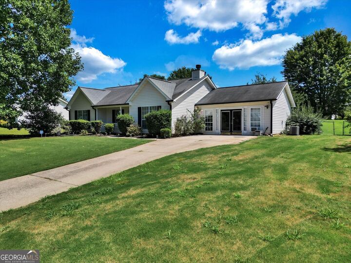 Property Photo:  140 Greenleaf Drive  GA 30228 