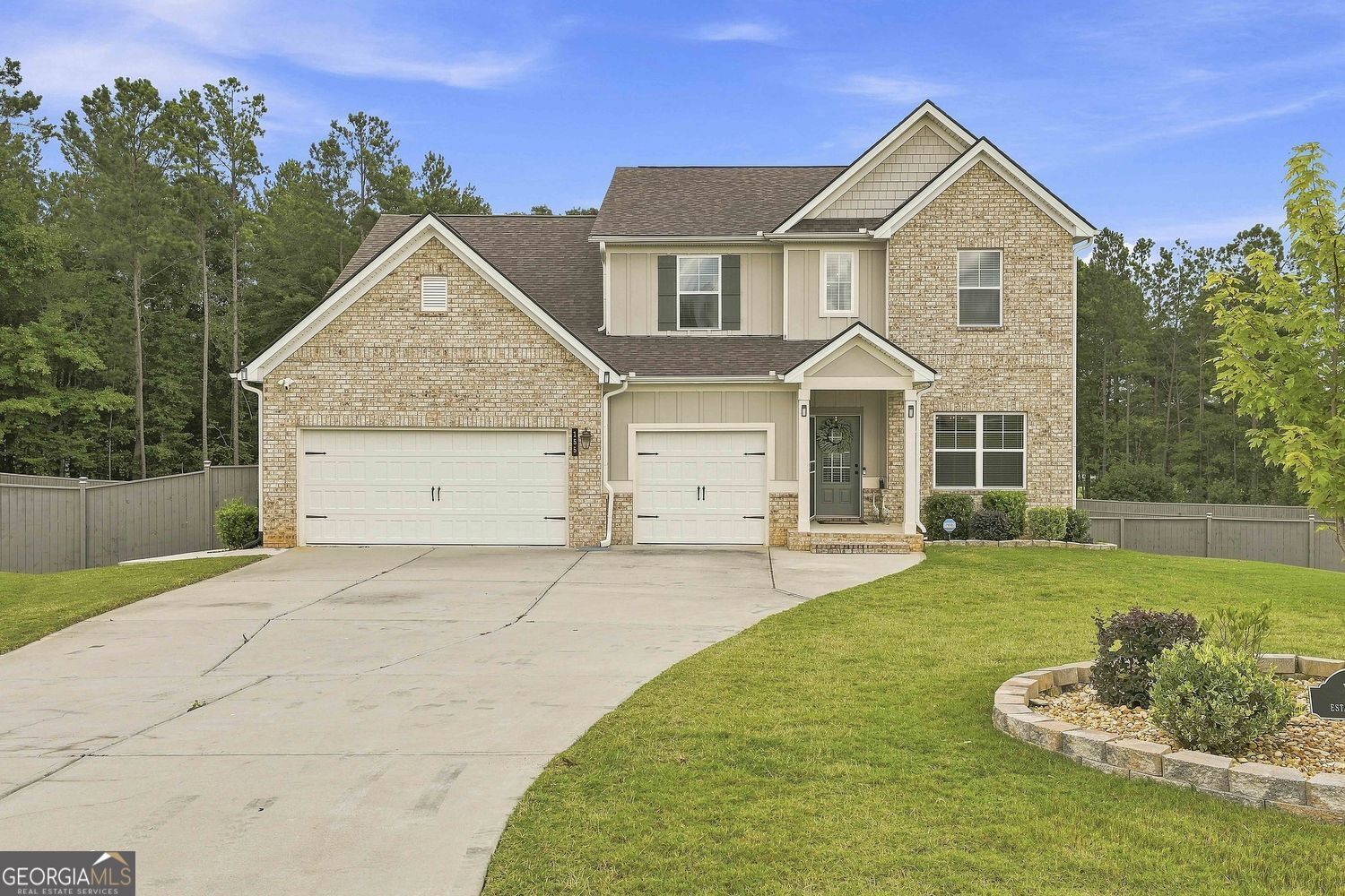 Property Photo: 155 Estancia Lane GA 30215