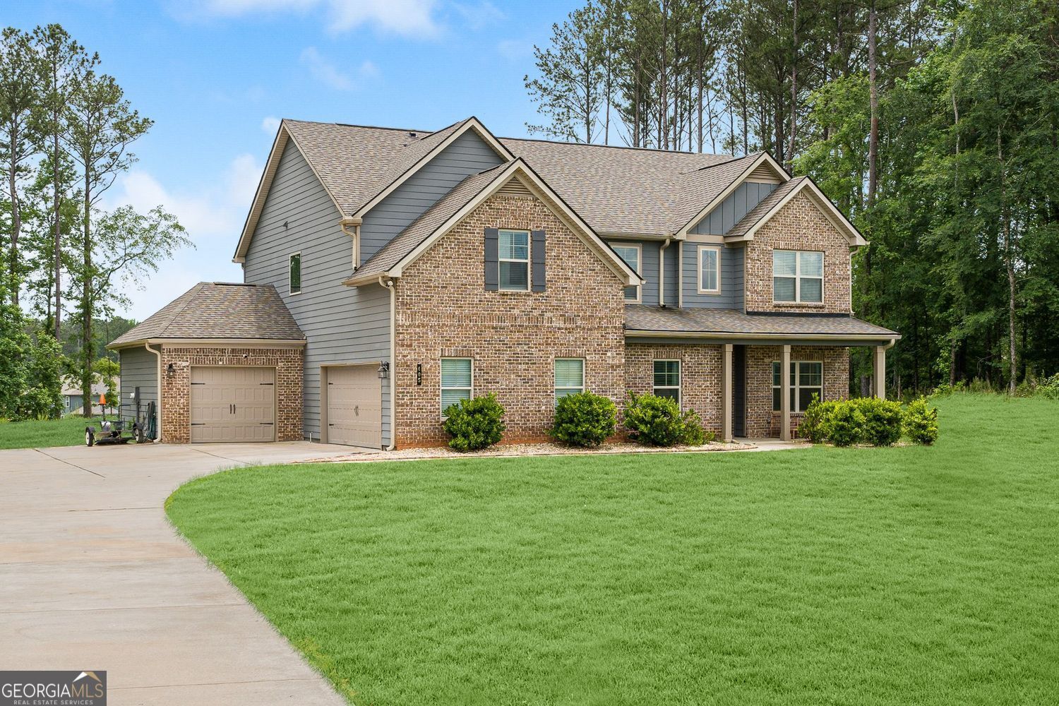 Property Photo:  405 McDonough Road  GA 30214 