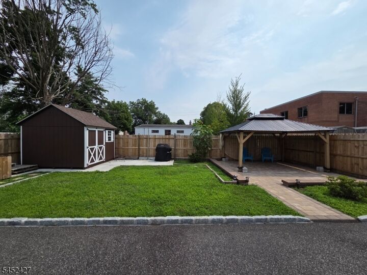 Property Photo:  11 Grove St  NJ 07016 