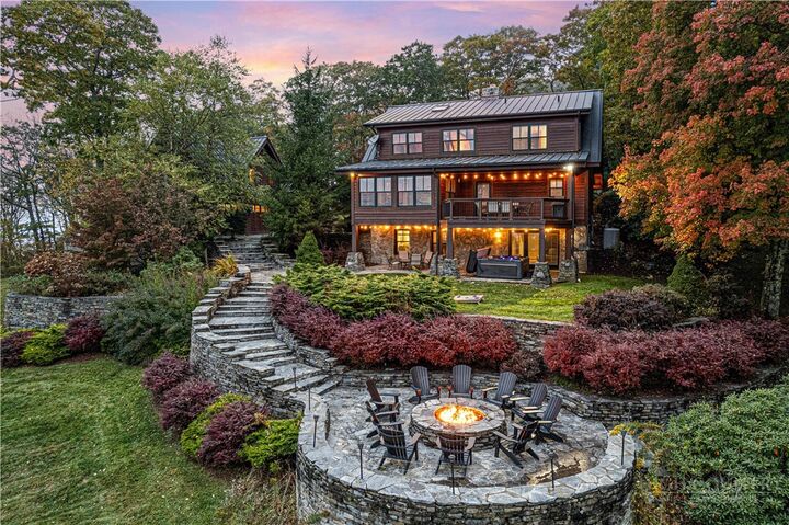 Property Photo:  419 Summit Trail  NC 28604 