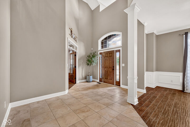 Property Photo:  13712 Fairwood Drive  IN 46055 