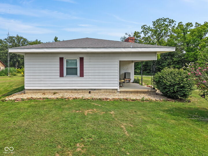 Property Photo:  2578 E Vandalia  IN 47234 