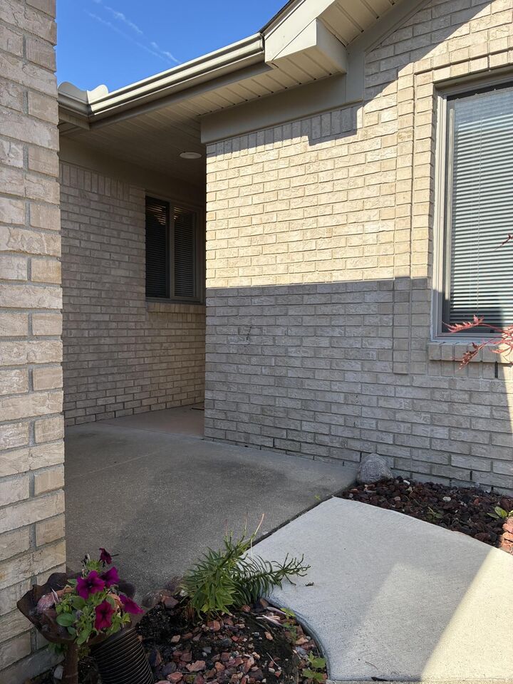 Property Photo:  35275 Silver Maple Drive Unit 37, Bldg 7  MI 48035 