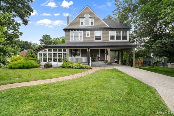 Property Photo: 400 Miriam Avenue MO 63122