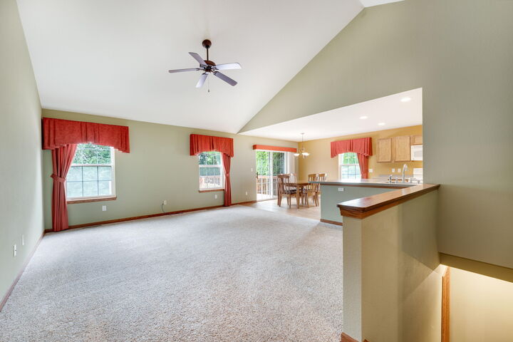 Property Photo:  755 Meadowview Ln  WI 53038 