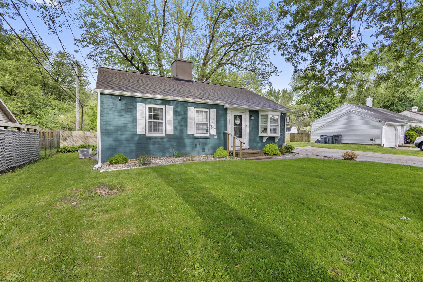 Property Photo: 3425 Cambridge Avenue MI 49203
