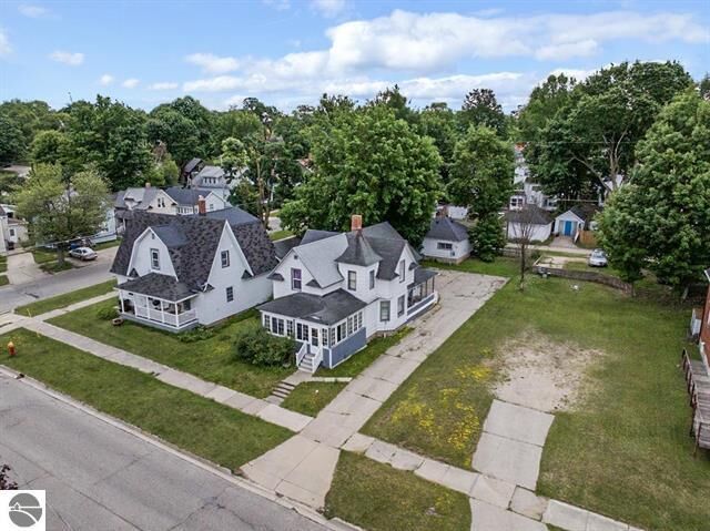 Property Photo:  314 E Pine Street  MI 49601 