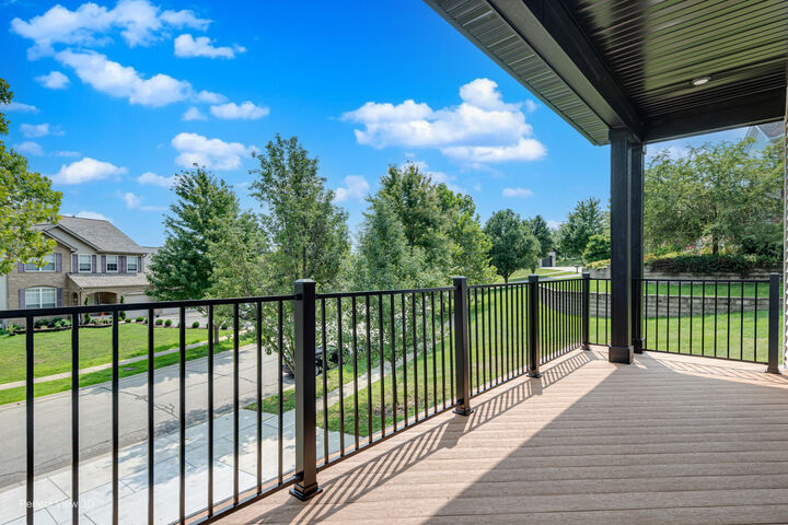 Property Photo: 105 Northfield Drive IL 60447