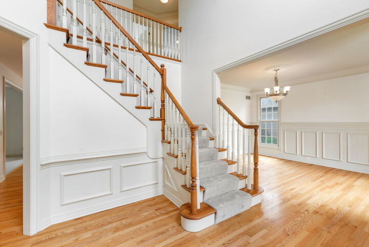 Property Photo:  1413 Seaton Street  IL 60119 