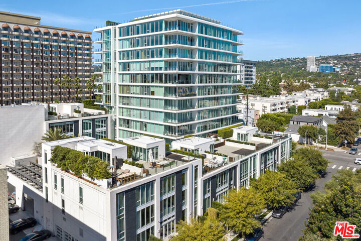 Property Photo:  9000 W 3rd Street 204  CA 90048 