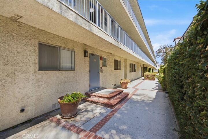 Property Photo:  5354 Lindley Avenue 209  CA 91316 