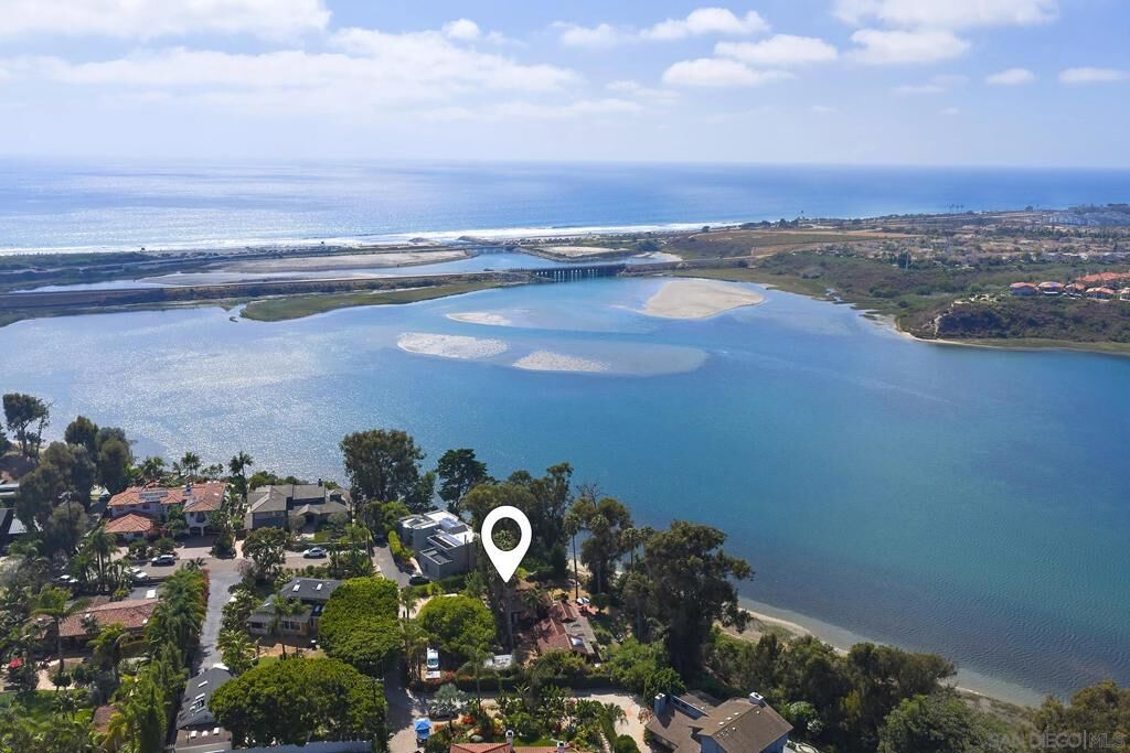 Property Photo:  2081 Sheridan  CA 92024 