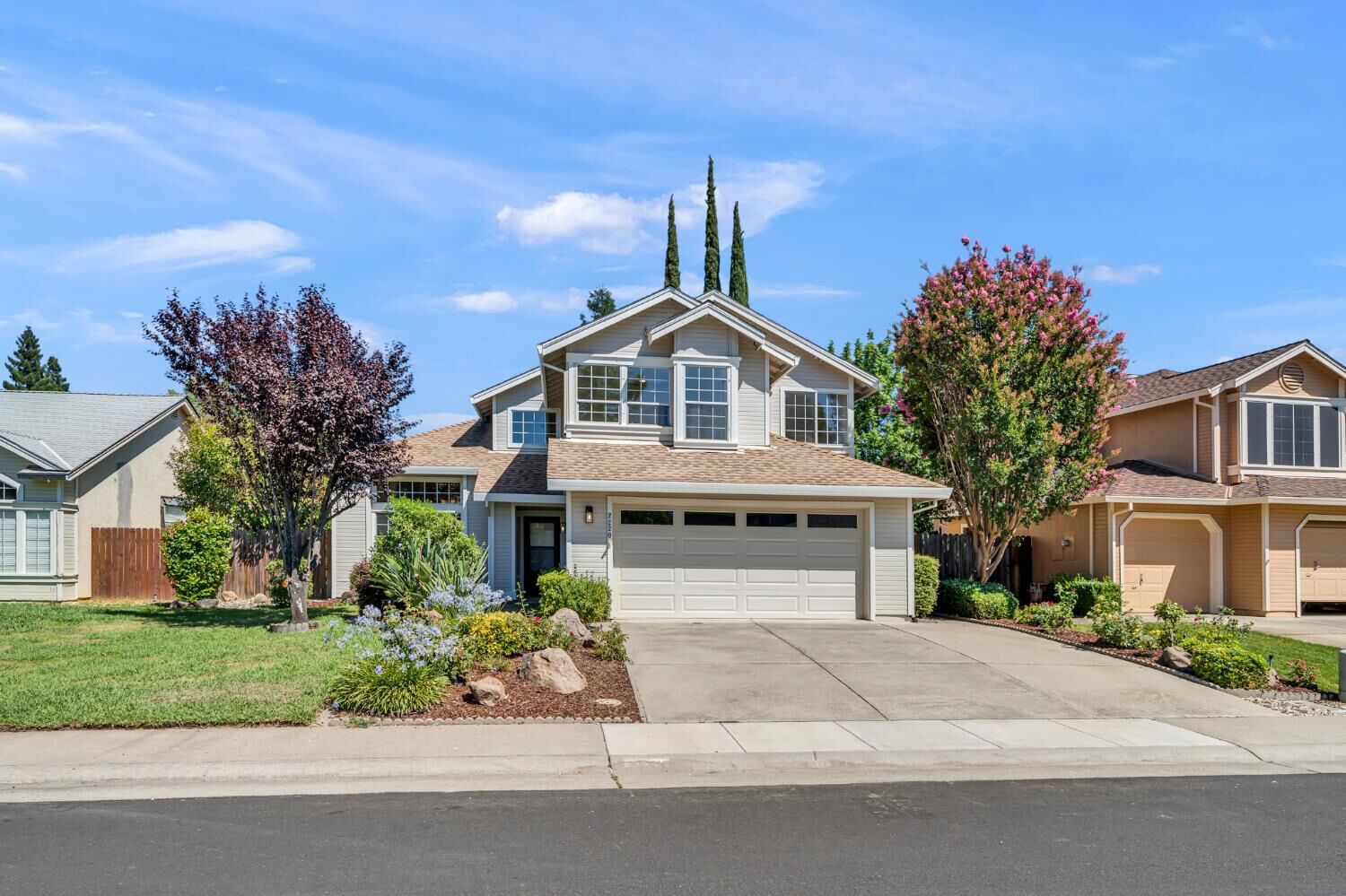 Property Photo: 2220 Thurton Drive CA 95747