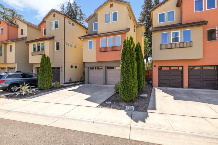 Property Photo: 53 Rio Viale Court CA 95831