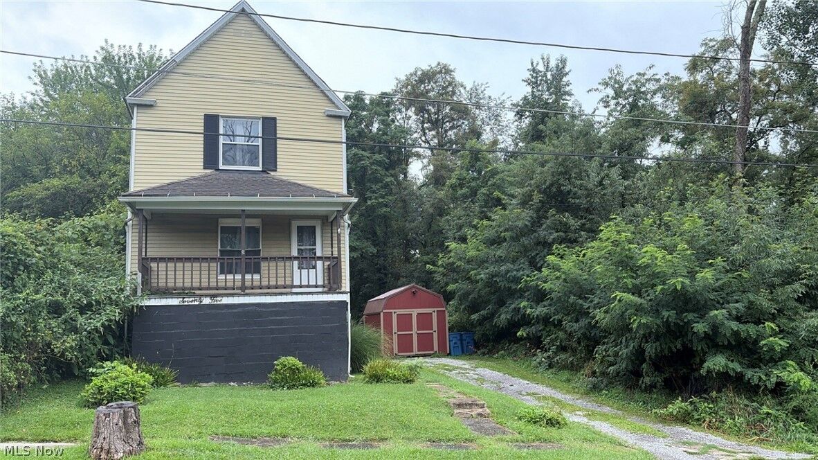 Property Photo: 75 5th Street OH 44405