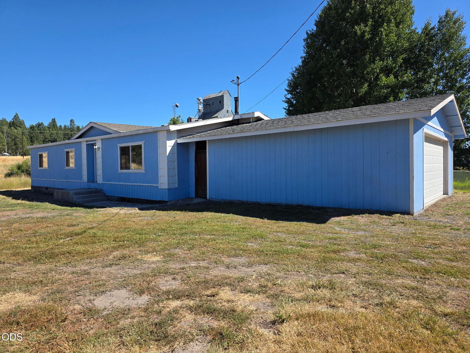 Property Photo:  315 N Baker Avenue  OR 97624 