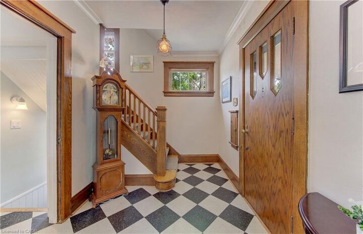 Property Photo:  150 Union Boulevard  ON N2M 2S4 