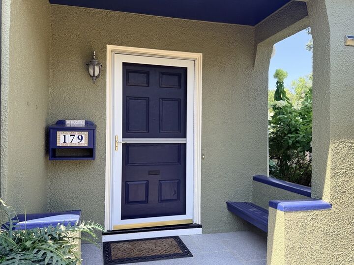 Property Photo:  179 Hillside St  MA 02476 