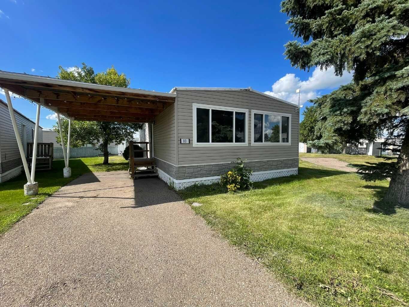 Property Photo:  5308 57 Street 80  AB T9V 2A3 