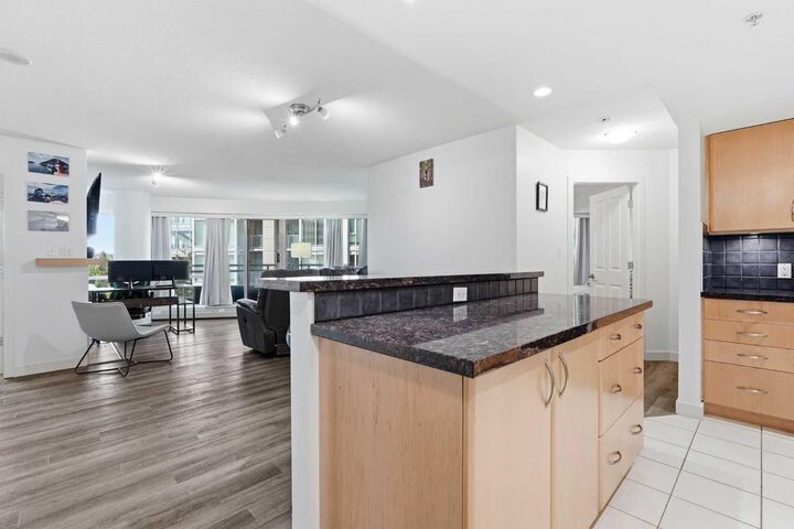 Property Photo:  1078 6 Avenue SW 305  AB T2P 5N6 