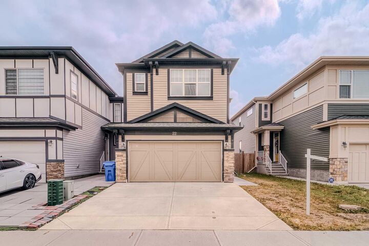 Property Photo:  22 Sage Bluff Heights NW  AB T3R 0X9 