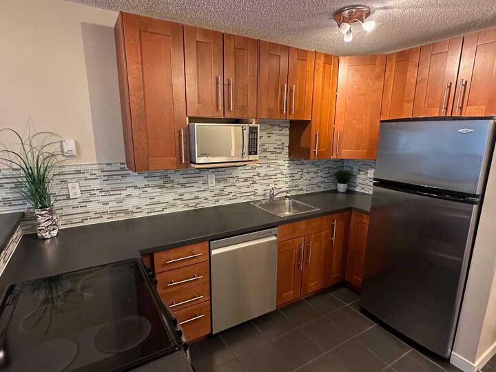 Property Photo:  340 14 Avenue SW 511  AB T2R 1H4 