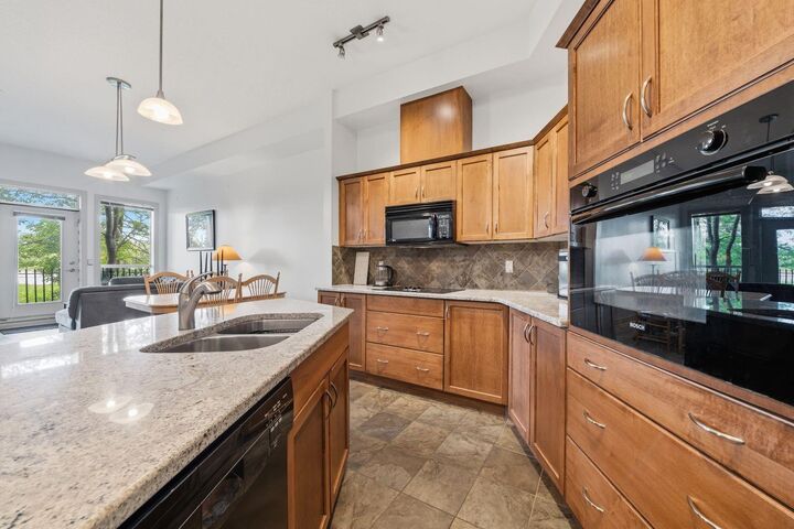 Property Photo:  3101 34 Avenue NW 107  AB T2L 2A3 