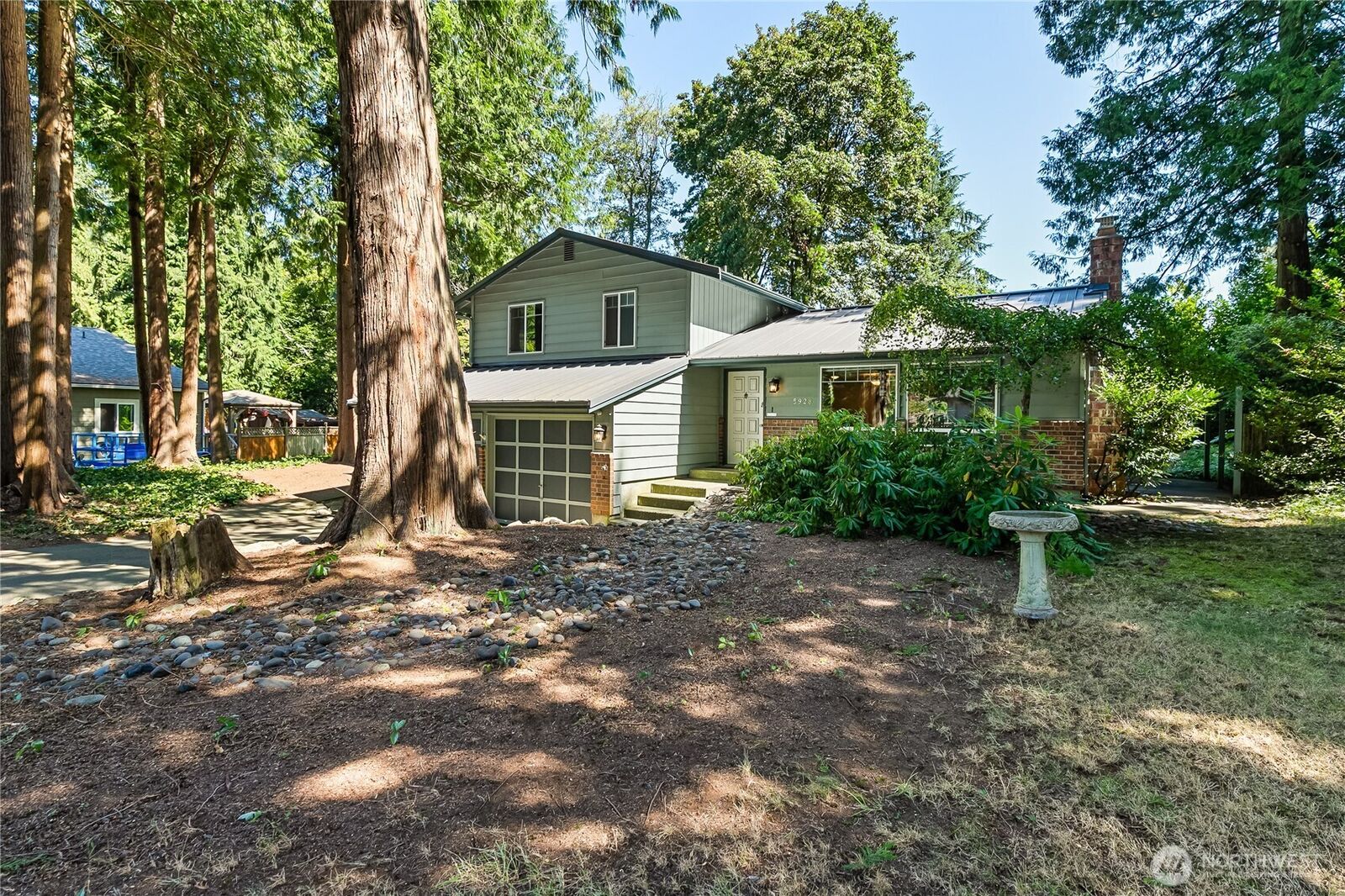 Property Photo: 5928 Laurel Shaw Ct WA 98248