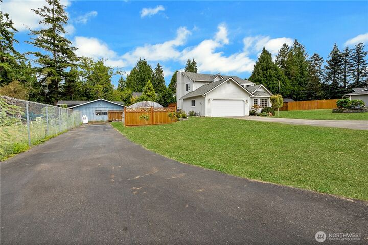 Property Photo:  7815  116th Street Ct E  WA 98373 
