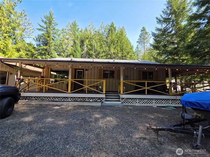 Property Photo: 400 Seamount Drive WA 98320