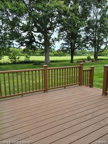 Property Photo: 6123 Lochmore Drive 71 MI 48382