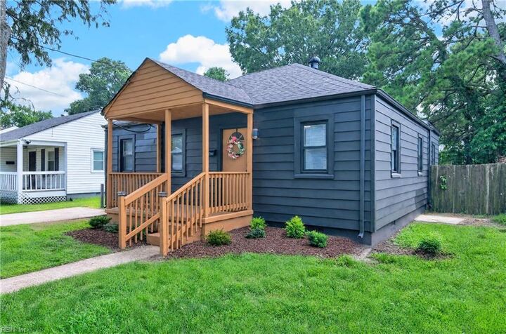 Property Photo:  1941 Redgate Dr  VA 23702 