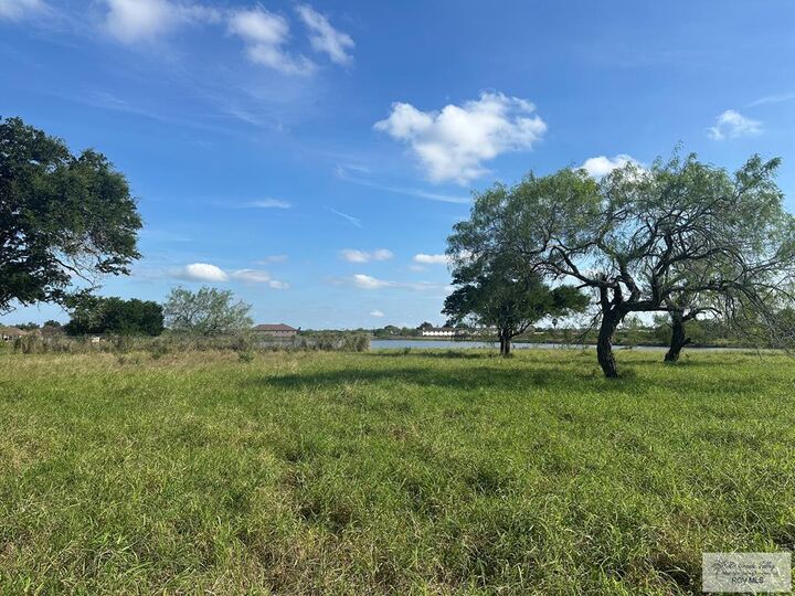 Property Photo: 860 North Dakota TX 78521