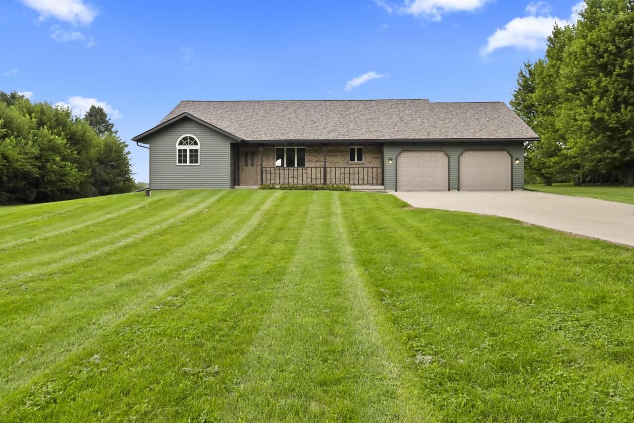 Property Photo:  6548 N Ron Road  WI 53536 