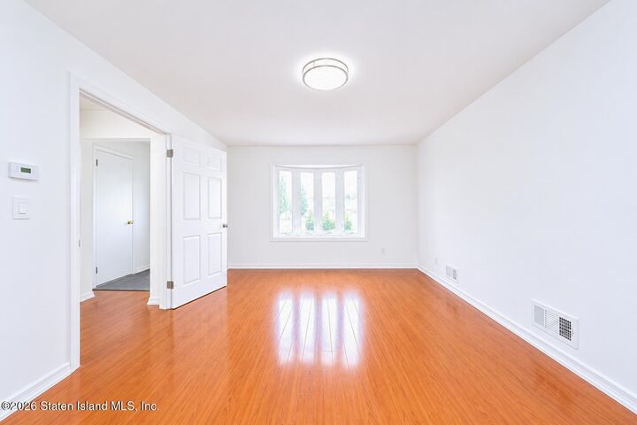 Property Photo:  998 Olympia Boulevard  NY 10306 