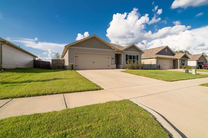 Property Photo:  275 Ashland Dr  AL 35077 
