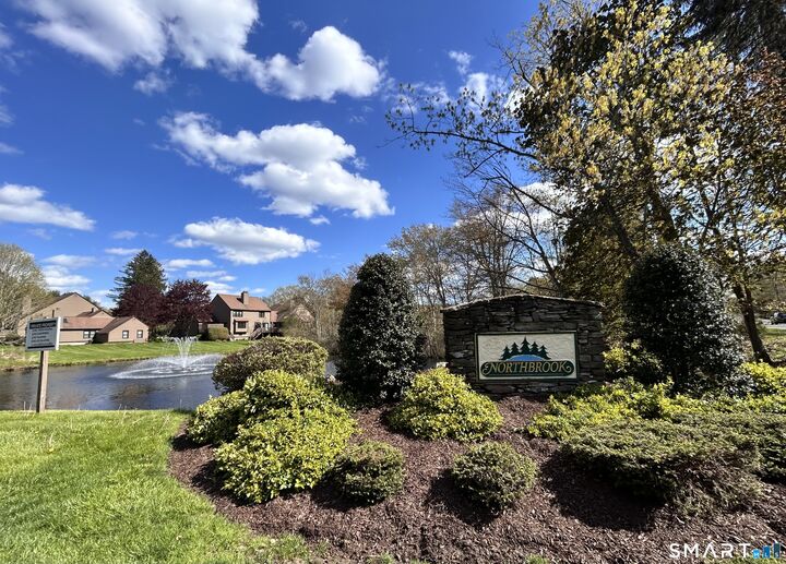 Property Photo: 23 Eagle Rock Circle 23 CT 06468
