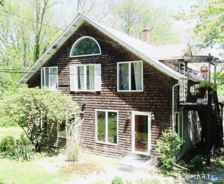 Property Photo:  186 Great Neck Road  CT 06385 