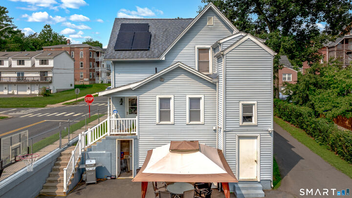 Property Photo:  44 Greenwood Street  CT 06051 