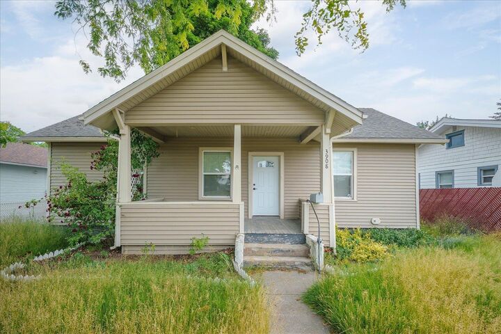 Property Photo: 3908 E 4th Ave WA 99202