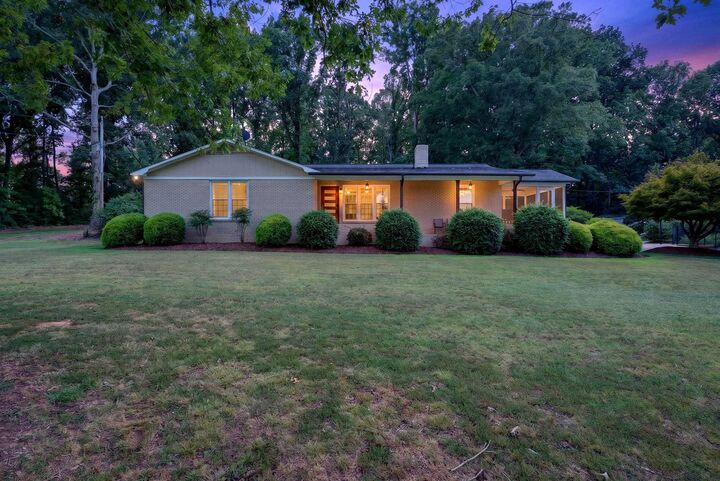 Property Photo: 149 Cook Road SC 29376
