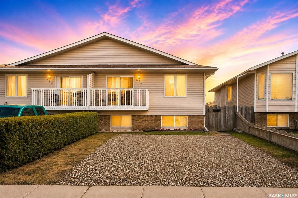 Property Photo:  615 Peters Street  SK S0K 4S0 