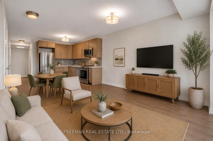 Property Photo:  12 Arlington Avenue  ON M6G 3K8 