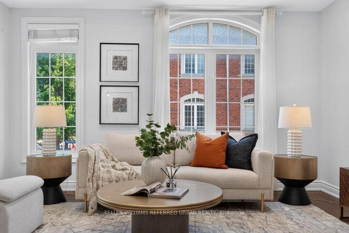 Property Photo:  233 Finch Avenue E  ON M2N 4S1 
