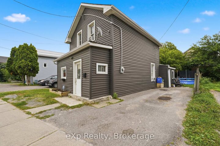Property Photo: 213 Station Street ON K8N 2T6