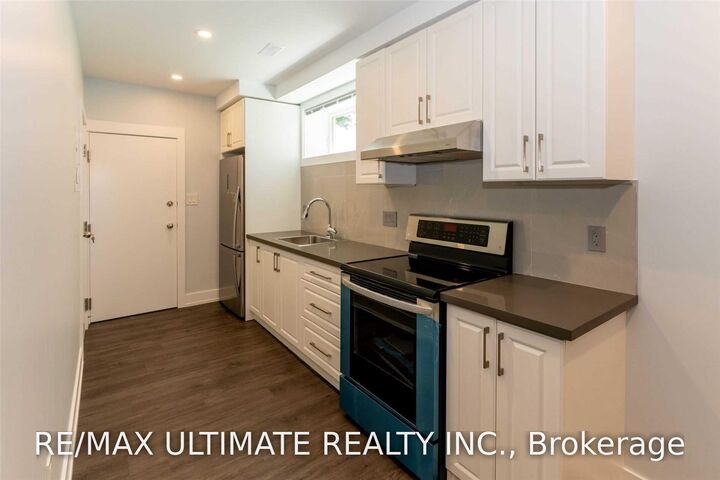 Photo de la propriété: 248 Wilmington Avenue Apt 1 ON M3H 5K3